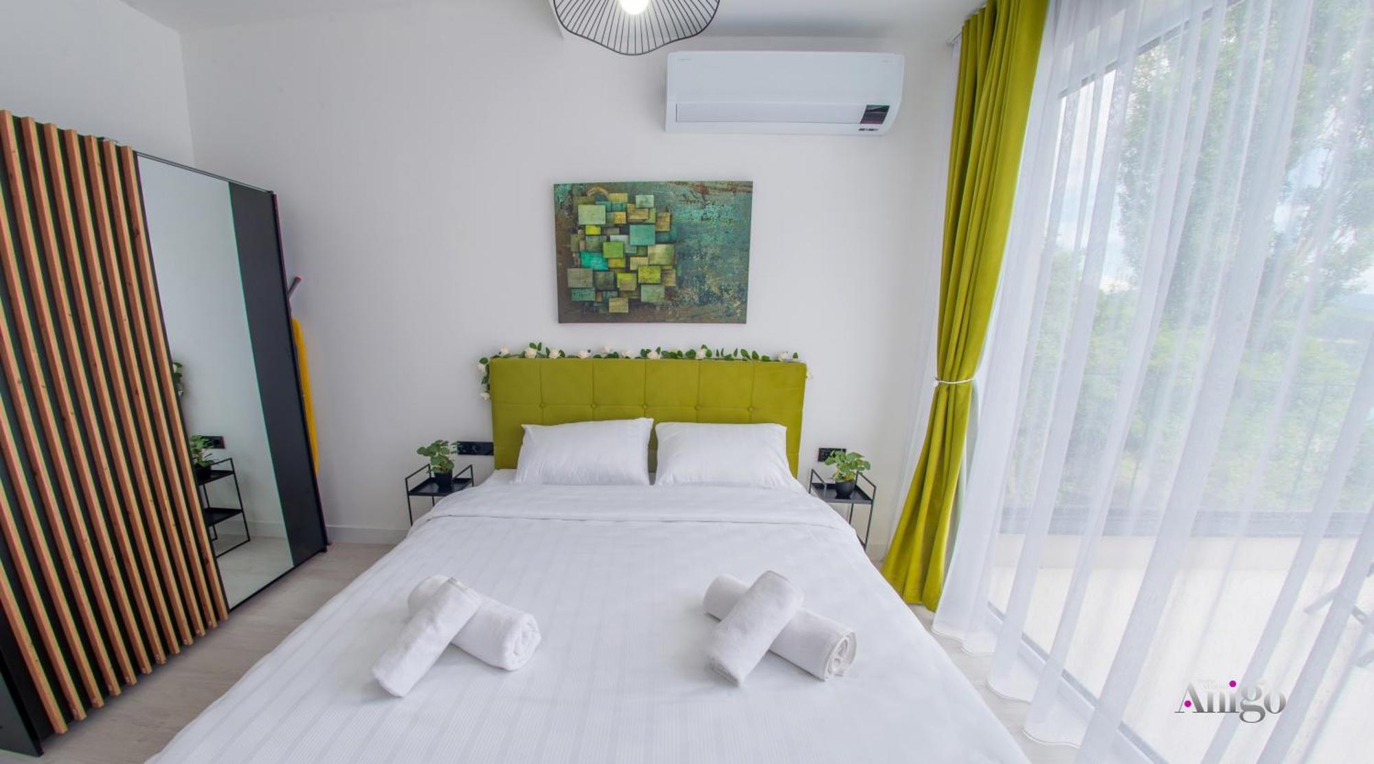 Royal Terrace Apartment