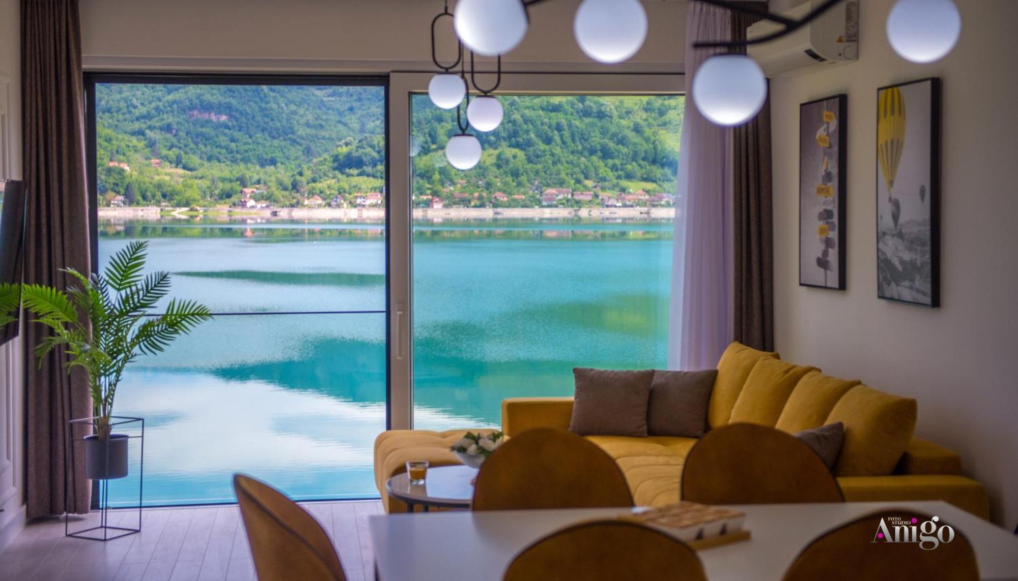 Royal Terrace * Konjic